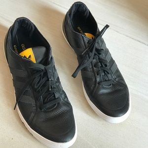 Adidas Goodyear Men sneakers